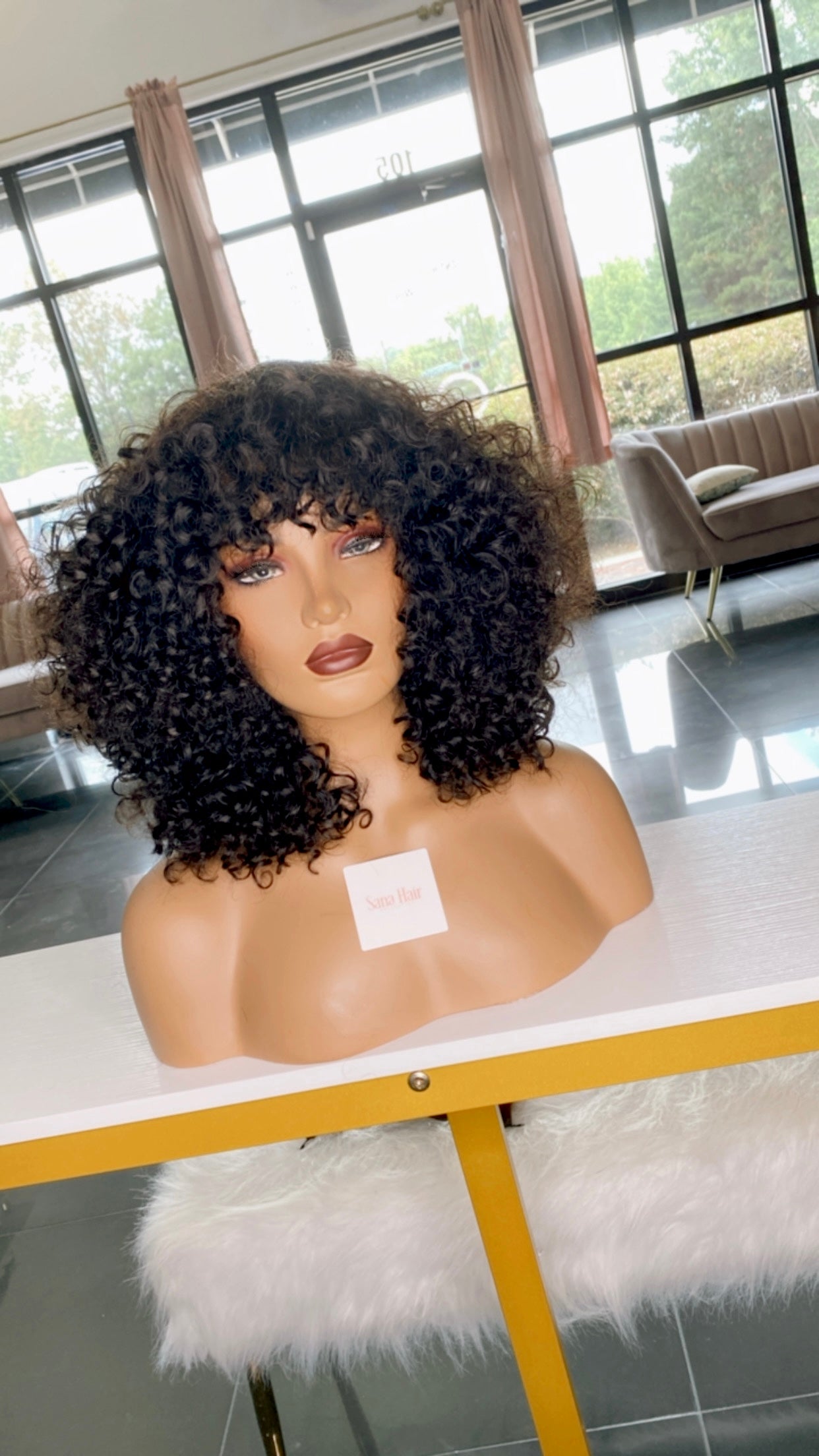 Hollie - Curly Closure Wig