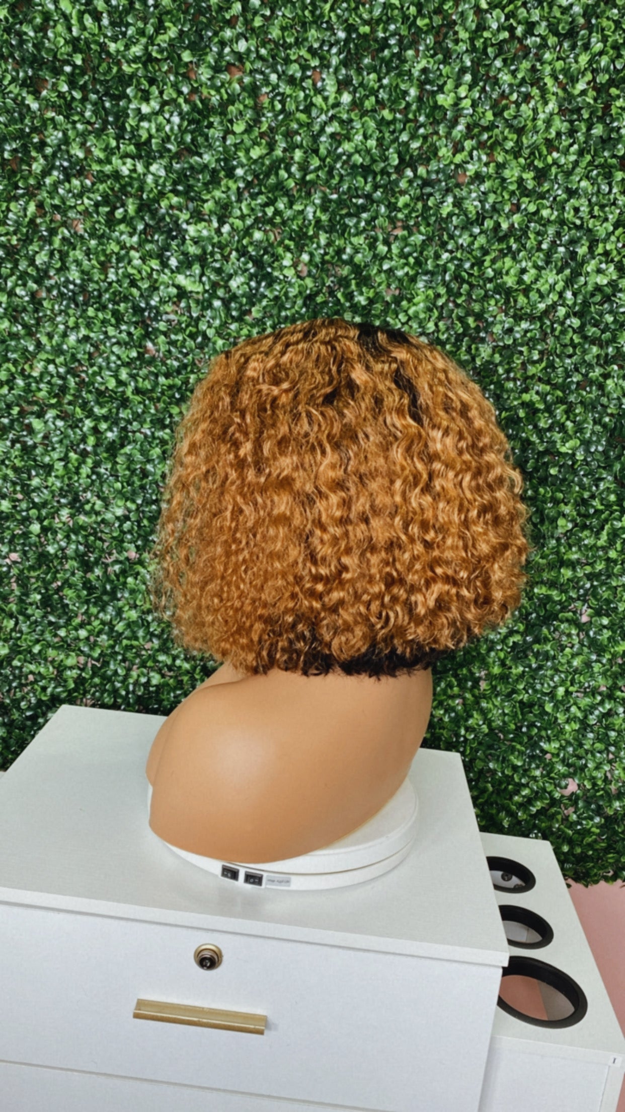 Kavia - Curly Closure Wig